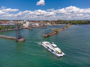 Ausflug am Bodensee: Katamaran Konstanz Friedrichshafen